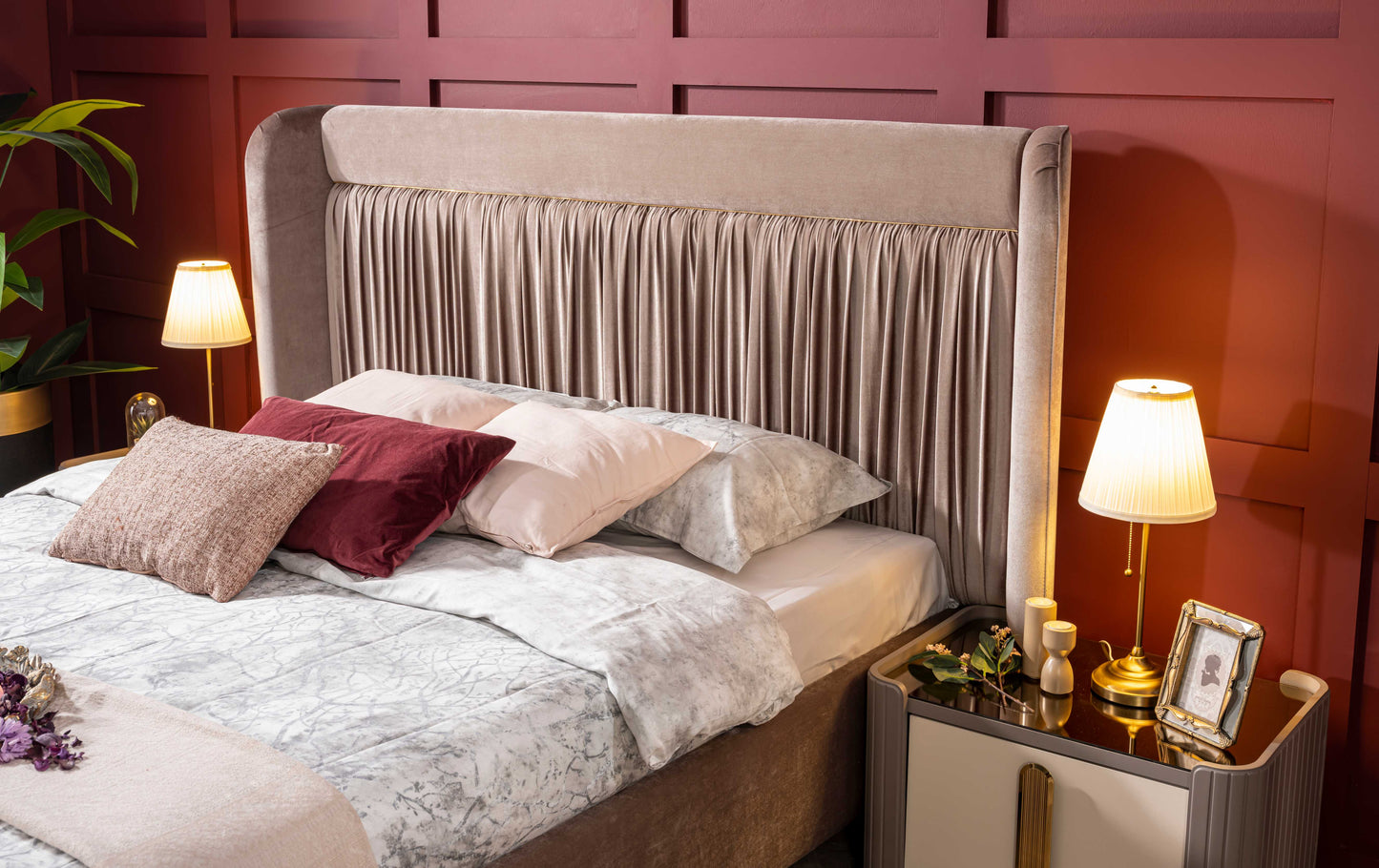 FLORYA Bed - King Size
