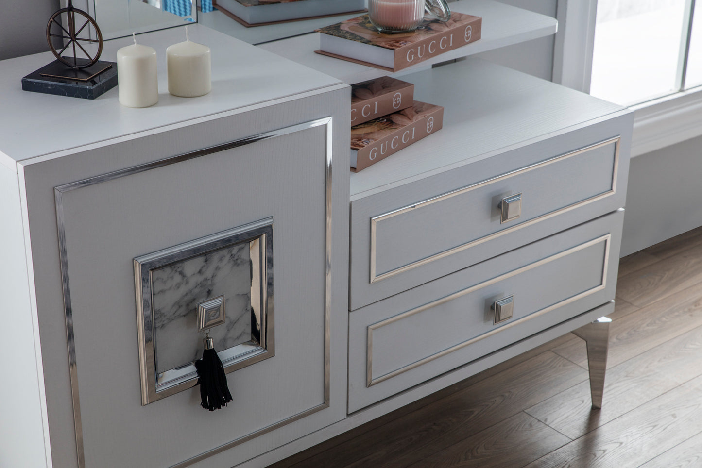 BELEK - Dresser