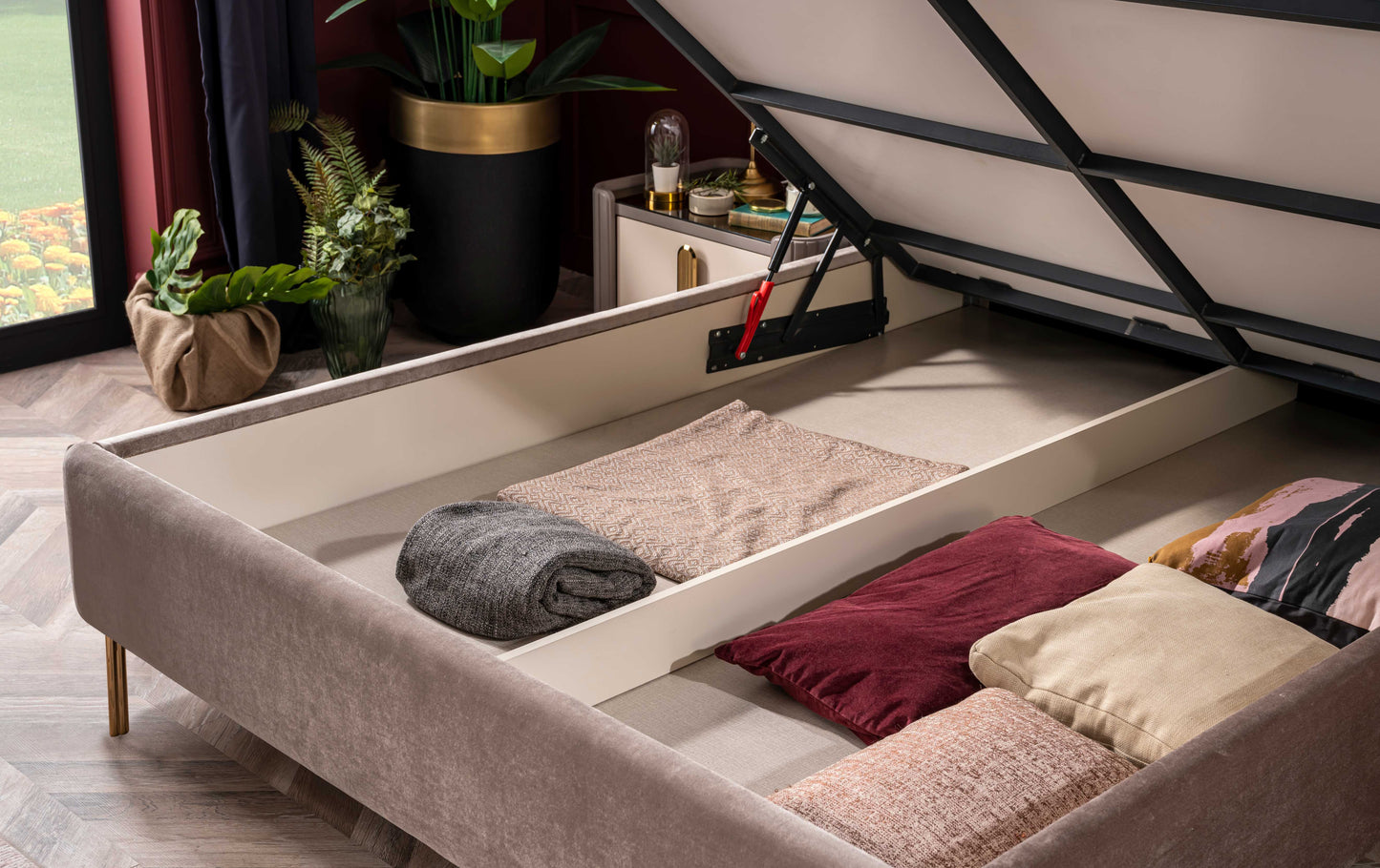 FLORYA Bed - King Size