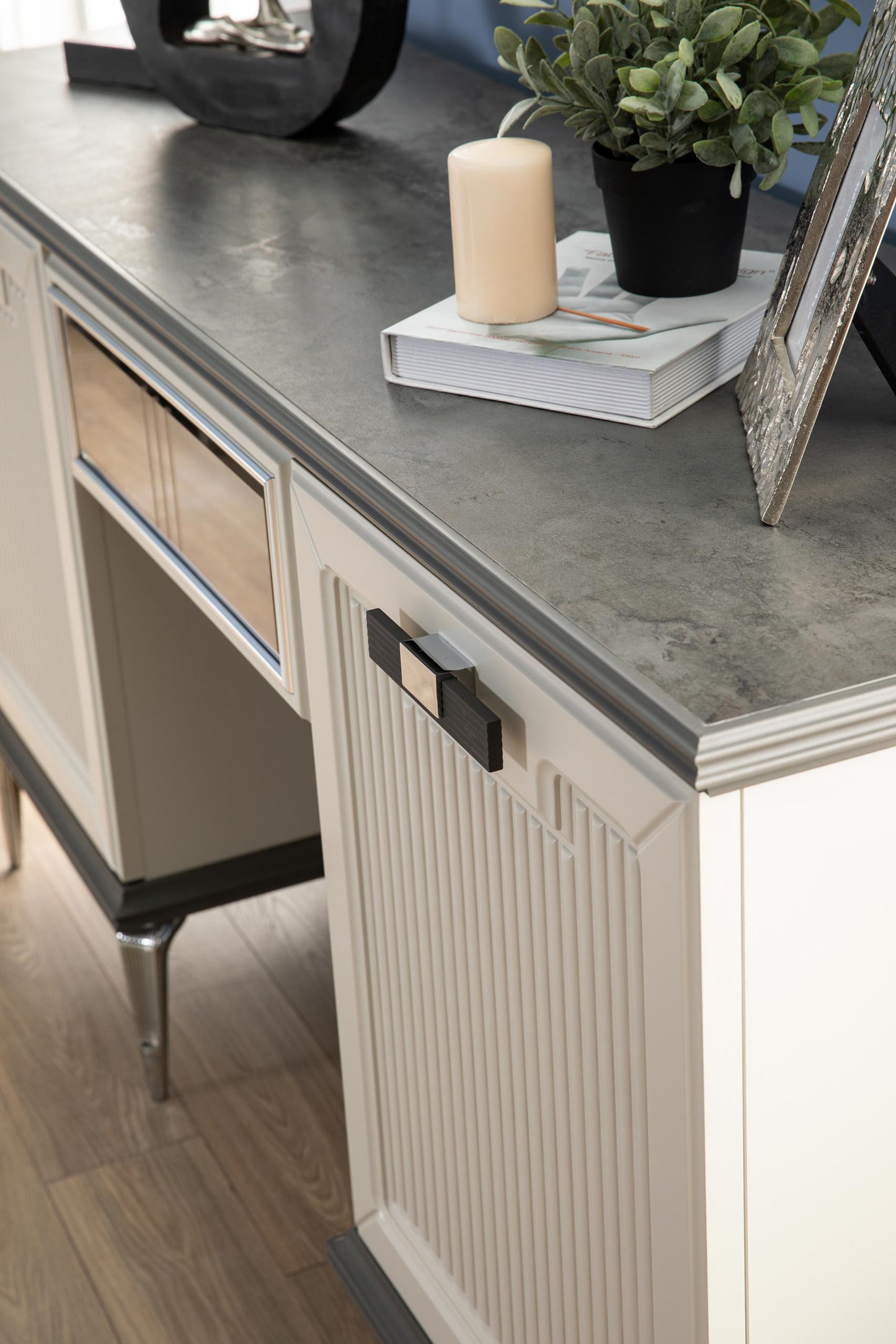 MARMARİS - DRESSER