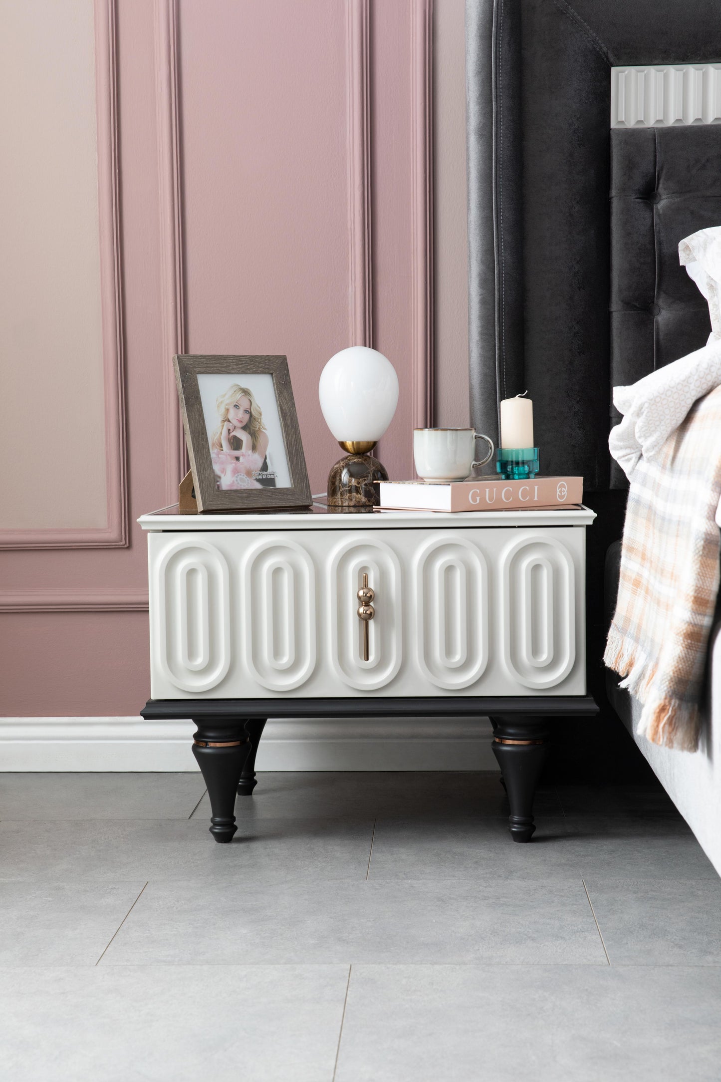 BELGRAD - SIDE TABLES