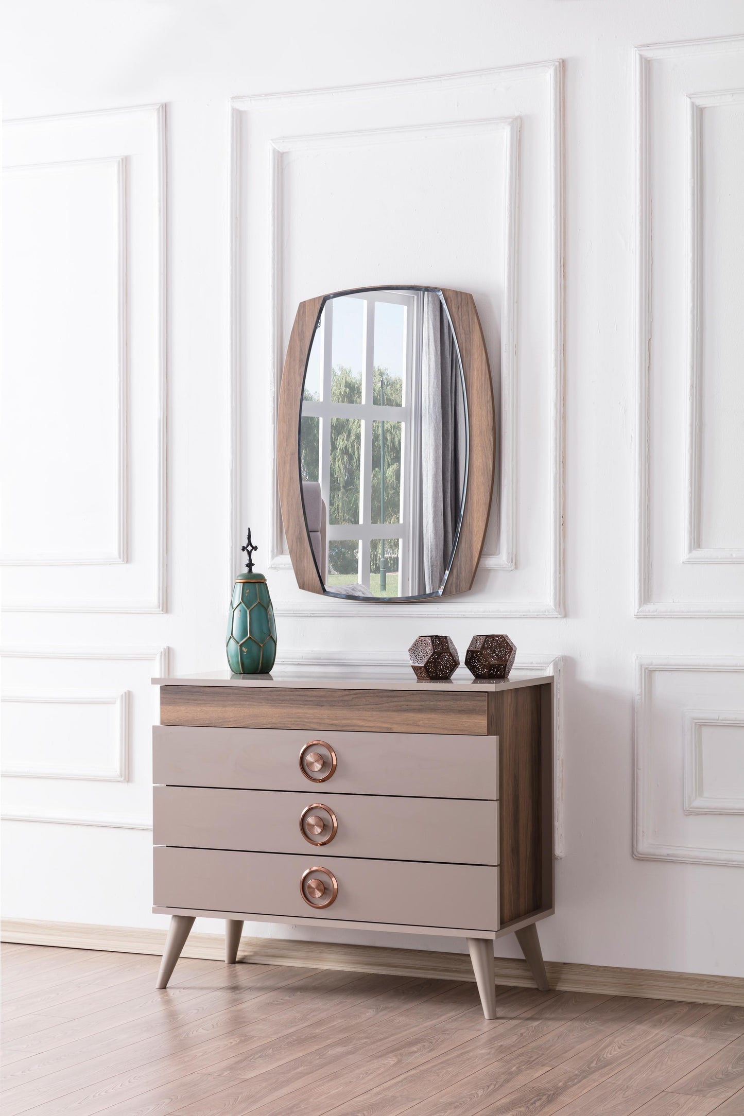 RETRO - DRESSER