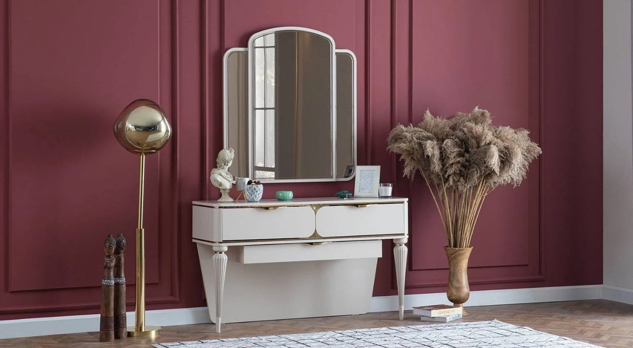 BELINDA Dresser