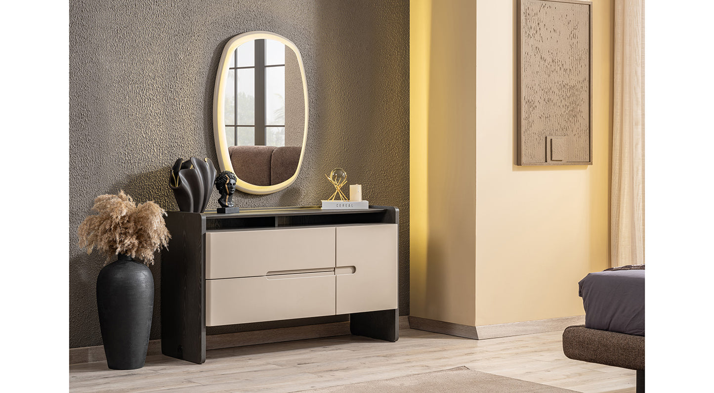 Efor Dresser with Mirror