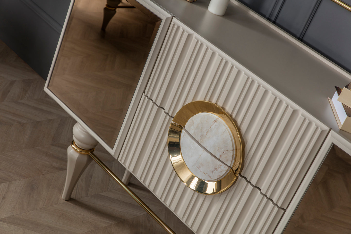 EMİRGAN - Dresser